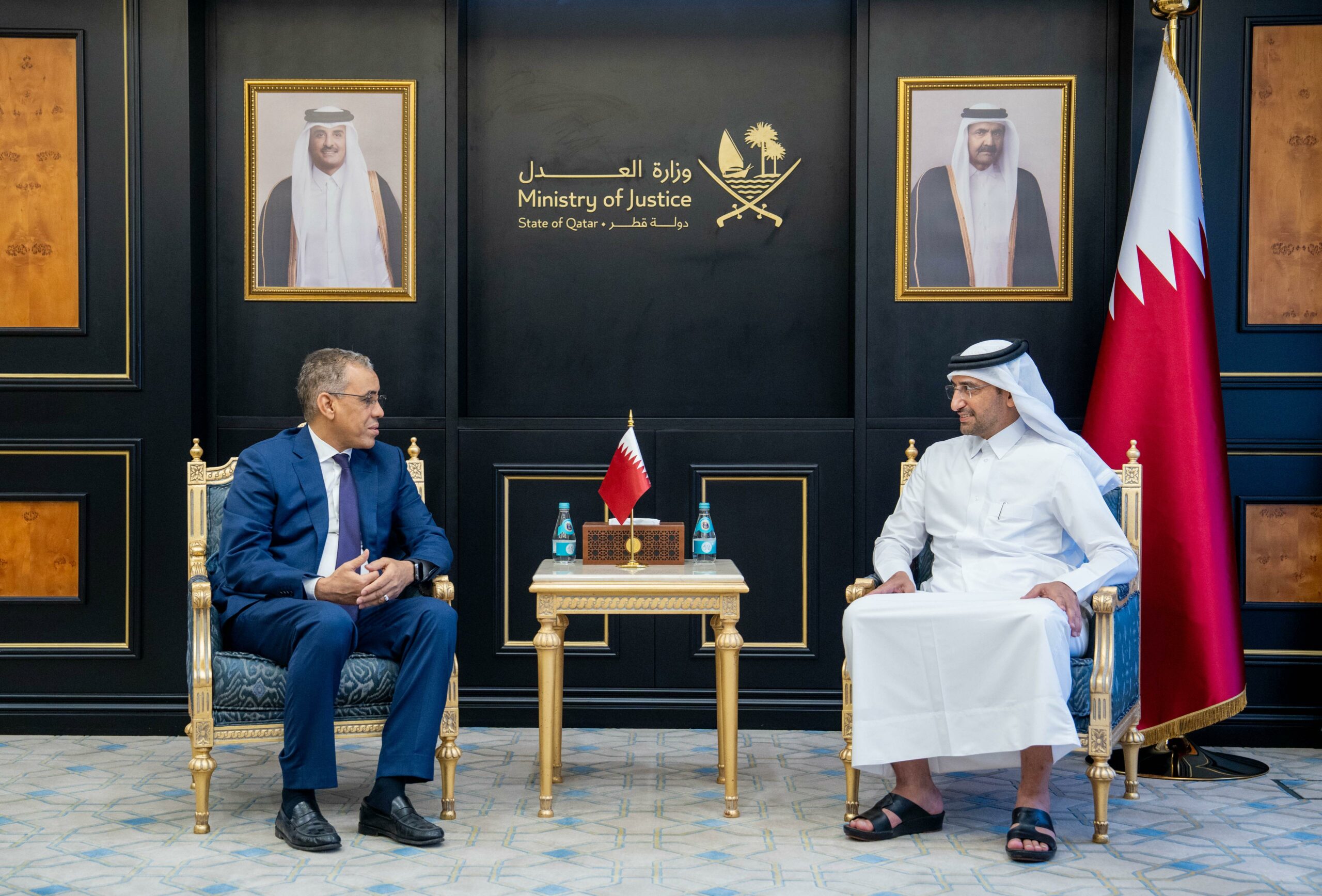 سفير موريتانيا بالدوحة يبحث التعاون القضائي مع وزير العدل القطري